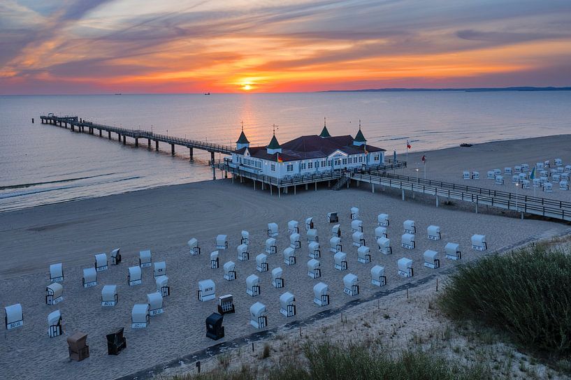 Pier on Ahlbeck beach at sunrise by Markus Lange