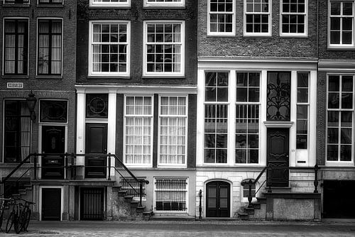 Amsterdam mooie grachtenpanden gevel (zwart-wit)