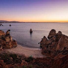 Betreten Sie das Reich der untergehenden Sonne an der Algarve von Michael Bollen