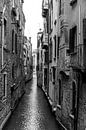 Canal étroit à Venise par Albert Mendelewski Aperçu