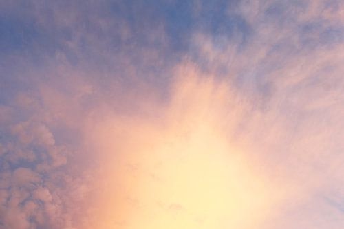 Mystique aux couleurs pastel