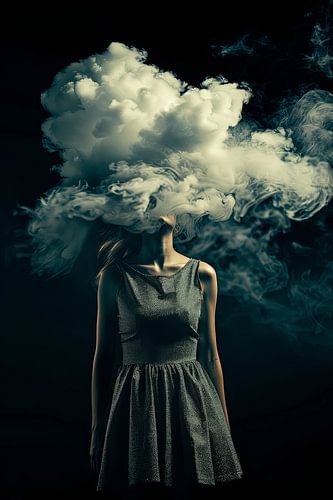 vrouw met hoofd in de wolken