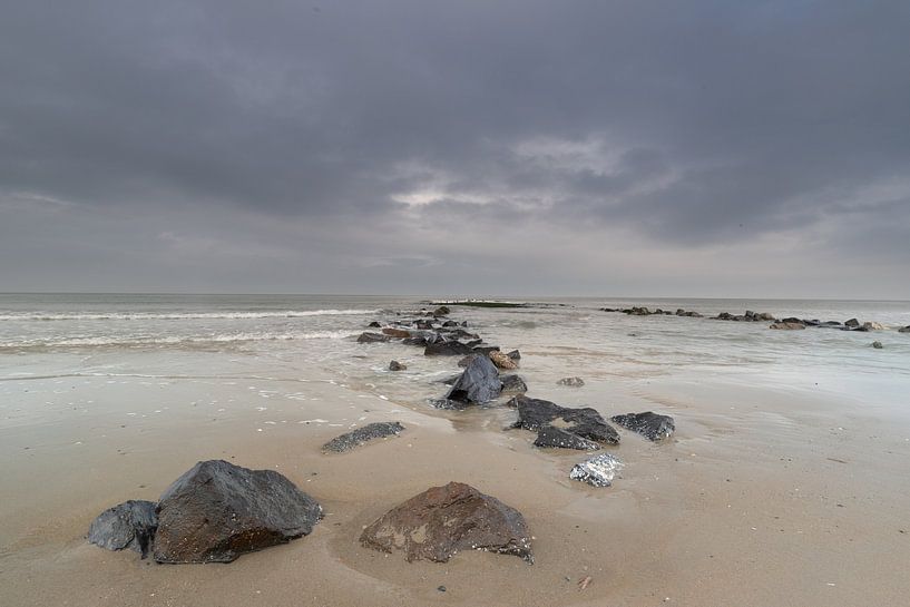 ´Schildpadden´. Strekdam in zee. van Jacqueline de Groot