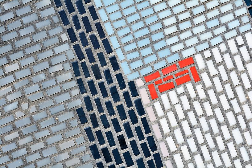 Mosaiksteine eines Wandbildes von Heiko Kueverling