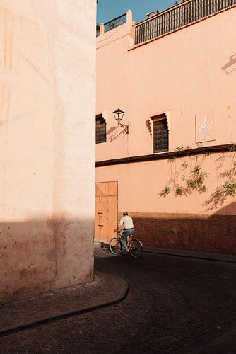 Cycliste à Marrakech (Maroc)