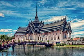 The great palace of Bangkok by Bernd Hartner