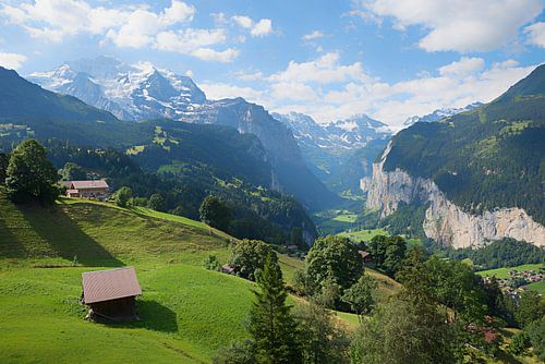 Jungfrau berg en Lauterbrunnen vallei, zwitserse alpen