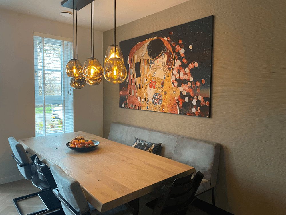 De kus bij avondlicht, naar het werk van Gustav Klimt, Jugendstil - digitale collage van MadameRuiz