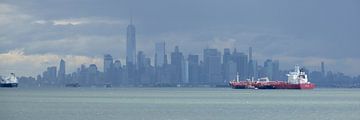 Skyline von Manhattan in New York von Staten Island aus gesehen, Panorama von Merijn van der Vliet
