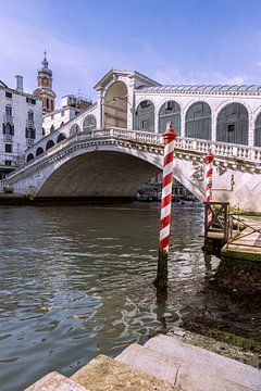 Rialto brug Venetië van Sander Groenendijk