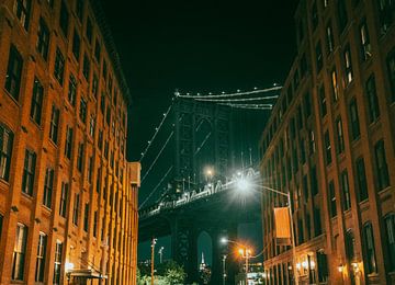 Manhattan Bridge Tower DUMBO, New York City, Amérique sur Patrick Groß