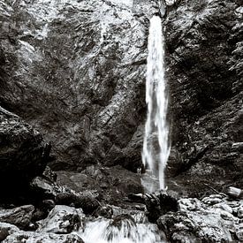Wild waterfall by Stephan Zaun