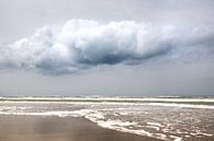 Mer avec nuage et ciel bleu sur l'œil de moine argenté par Karijn | Fine art Natuur en Reis Fotografie Aperçu