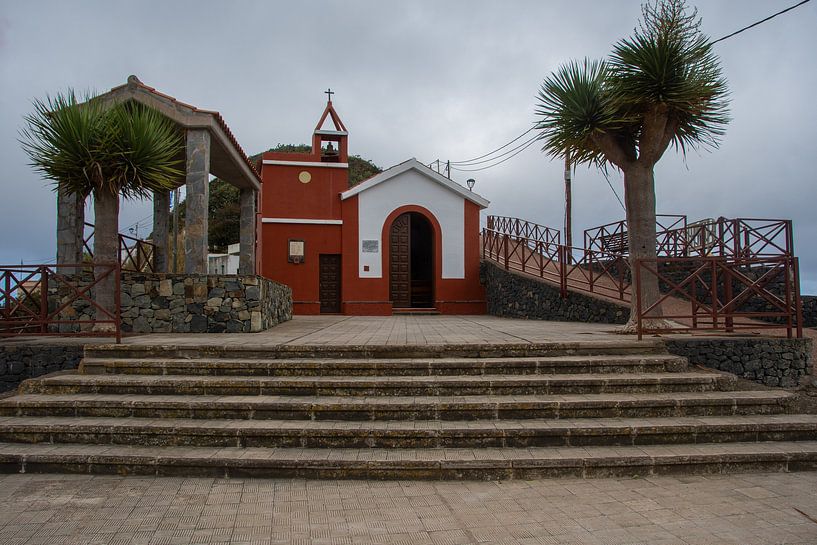 Die Kirche „Iglesia de Taborno“ in einem kleinen Bergdorf im Anaga-Gebirge auf Teneriffa von David Esser