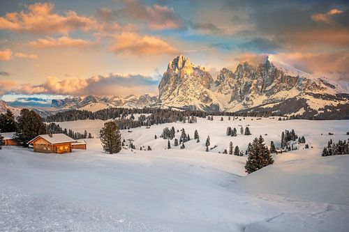 Romantischer Sonnenuntergang auf der Seiser Alm von t.ART