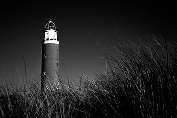 Schwarz-Weiß-Foto des Leuchtturms von Texel auf den Watteninseln