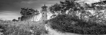 Vuurtoren Gellen op het eiland Hiddensee in zwart-wit. van Manfred Voss, Schwarz-weiss Fotografie
