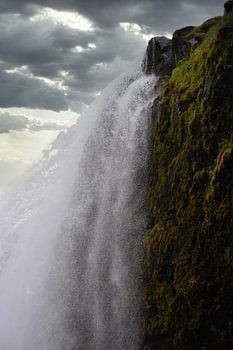 Top van de Seljalandfoss waterval in het zuiden van IJslandd