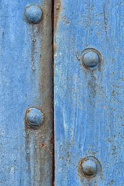 Blue Industrial Texture – Rost, Nieten & Patina im Vintage-Look