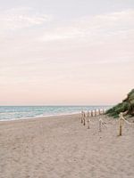 Wunderschöner Sonnenuntergang am Strand