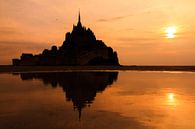 Mont Saint-Michel zondergang reflectie von Dennis van de Water Miniaturansicht