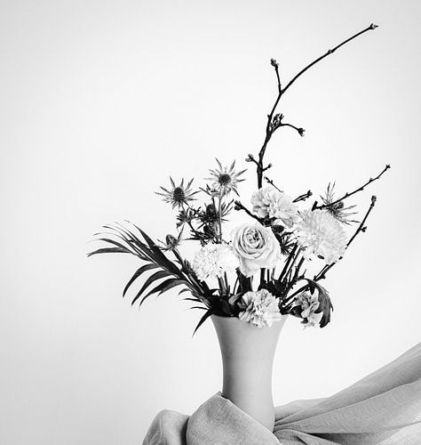 Fleurs noir et blanc sur Mei Bakker