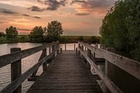 Passerelle au coucher du soleil