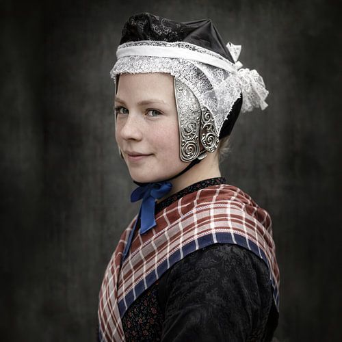 Girl from Rouveen / Staphorst in traditional church dress