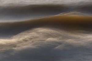 Une vague entrante