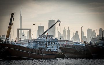 Skyline van Dubai van Michiel van den Bos