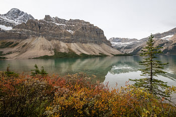 Bergsee im Herbst
