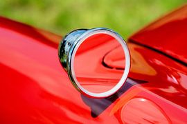 Rétroviseur extérieur d'une voiture ancienne