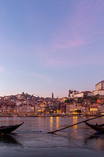Porto stad bij nacht