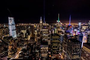 New York City Skyline am Abend vom Top of the Rock aus gesehen von Sjoerd Tullenaar