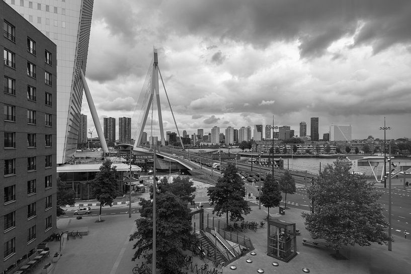 Het uitzicht op het Wilhelminaplein in Rotterdam van MS Fotografie | Marc van der Stelt