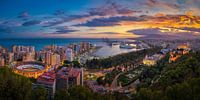Panorama von Malaga, Spanien bei Sonnenuntergang