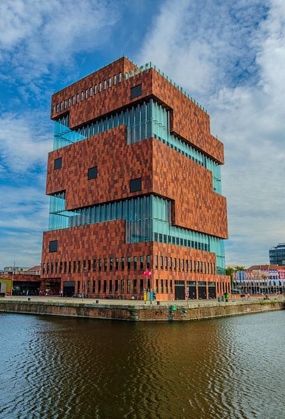 Museum aan de Stroom by Freddie de Roeck
