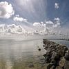 Der Hafen von Terschelling an einem schönen Sommertag. von Marcel Pietersen