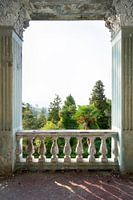 Balkon eines verlassenen Palastes.