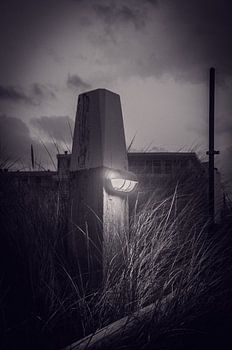 The lightnign beach pole