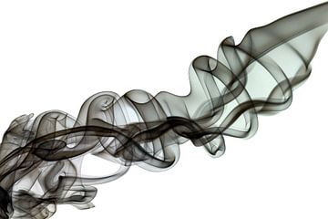 Zwart wierook op wit achtergrond. Zwarte rook op wit achtergrond van Jolanda Aalbers
