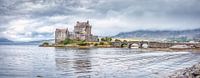 Eilean Donan Castle van Mart Houtman thumbnail