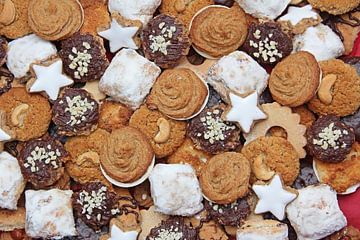assortment of handmade wholemeal cookies van Susanne Bauernfeind
