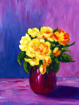 Gele rozen in paarse vaas van Karen Kaspar