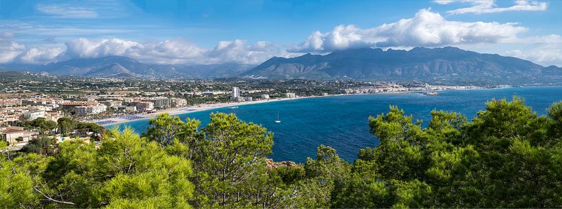 Panorama Playa d'Albir van Jellie van Althuis