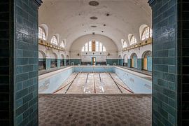 Lost Place - abandoned swimming pools by Gentleman of Decay