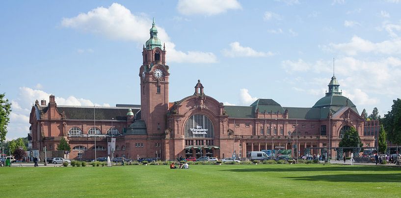 Main station, Wiesbaden by Torsten Krüger