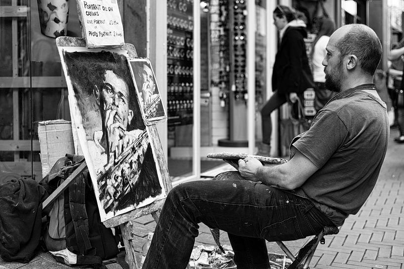 Straatartiest in Amsterdam van Edwin van Laar