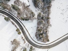 Winterlandschap met weg