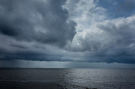 Orage sur l'IJsselmeer sur Erwin van Damme
